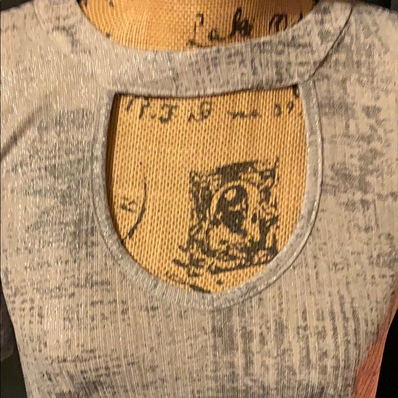 Silver Blouse - Picture 2 of 4